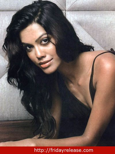 Natasha Suri Photo