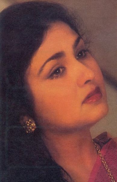 Leena Chandavarkar Photo