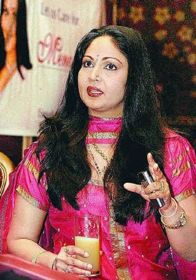 Rati Agnihotri Photo