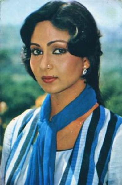 Rati Agnihotri Photo