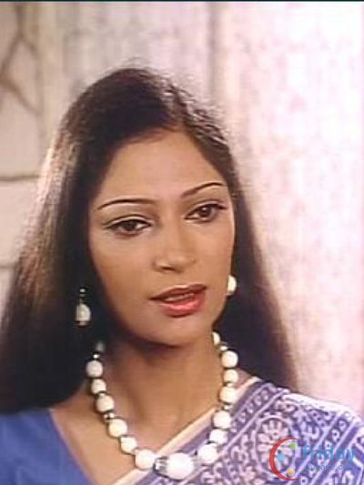 Simi Garewal Photo