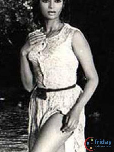 Simi Garewal Photo