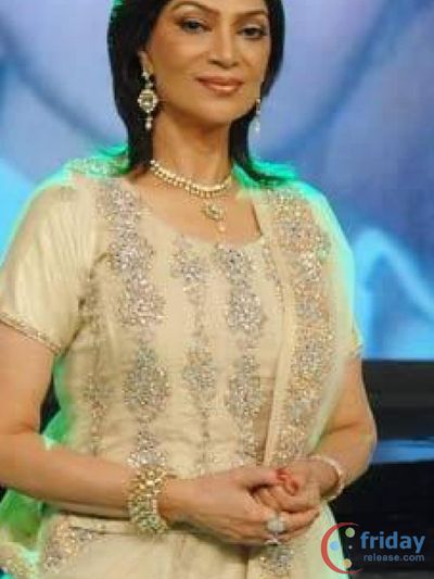 Simi Garewal Photo