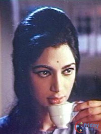 Simi Garewal Photo