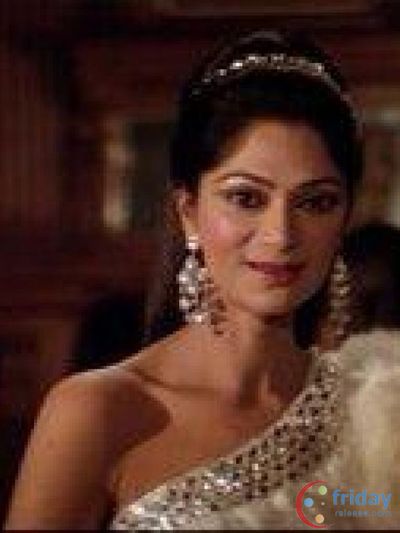 Simi Garewal Photo