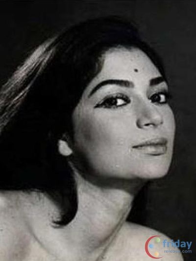 Simi Garewal Photo