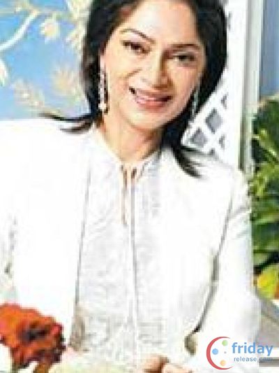 Simi Garewal Photo
