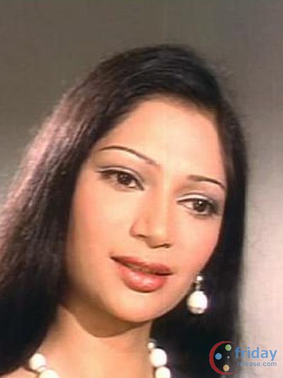 Simi Garewal Photo