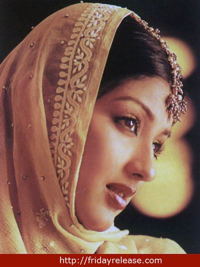 Sonali Bendre Photo