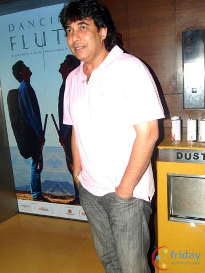 Deepak Tijori Photo