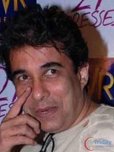 Deepak Tijori Photo