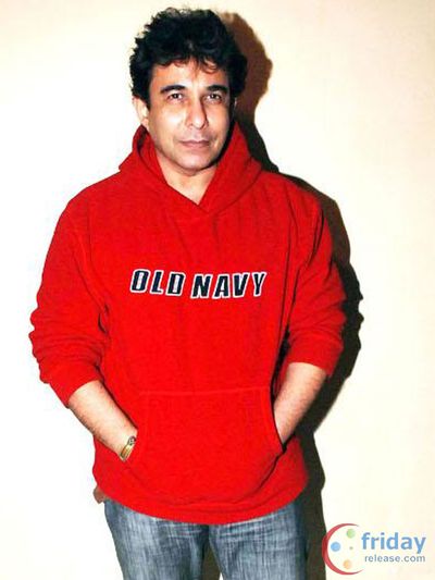 Deepak Tijori Photo