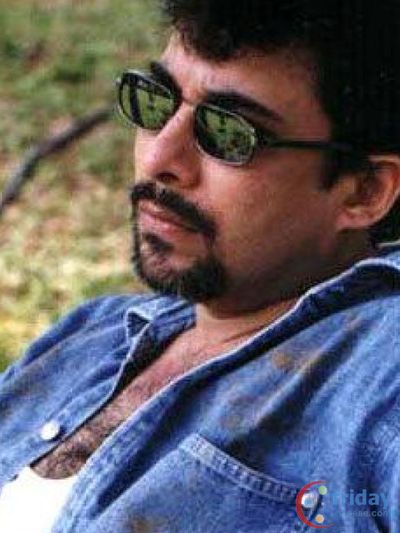 Deepak Tijori Photo