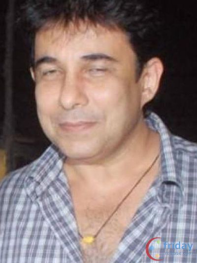Deepak Tijori Photo