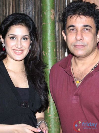Deepak Tijori Photo