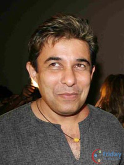 Deepak Tijori Photo