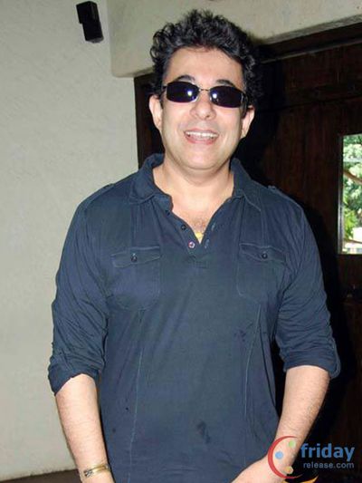 Deepak Tijori Photo