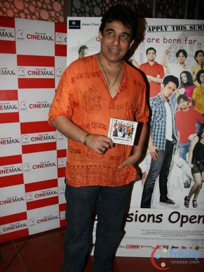Deepak Tijori Photo