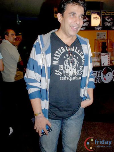 Deepak Tijori Photo