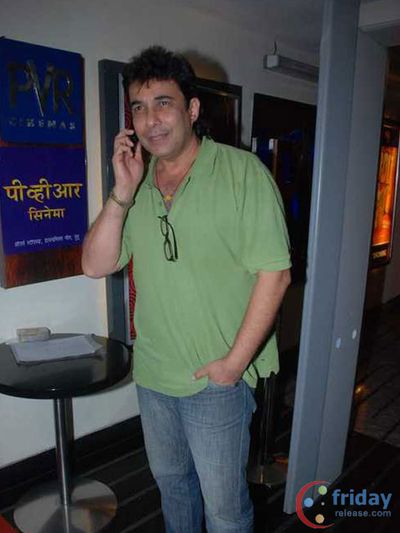 Deepak Tijori Photo