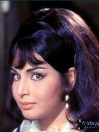 Rakhee Photo
