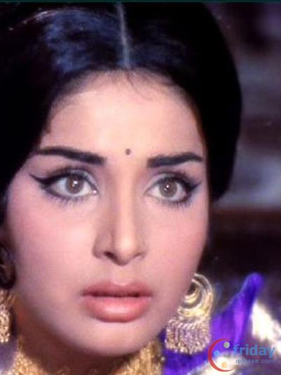 Rakhee Photo