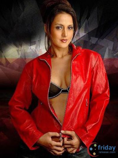 Tulip Joshi Photo