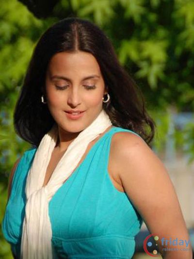 Tulip Joshi Photo