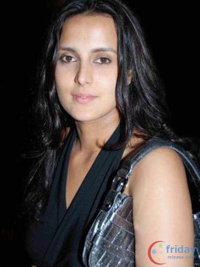 Tulip Joshi Photo
