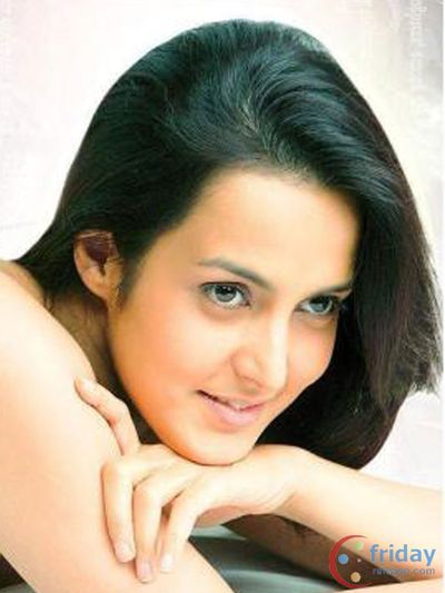 Tulip Joshi Photo