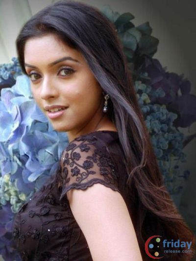 Asin Thottumkal Photo