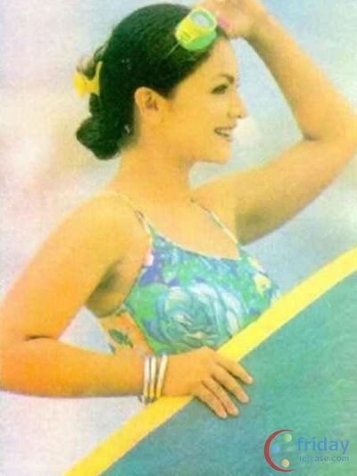 Pooja Bhatt Photo