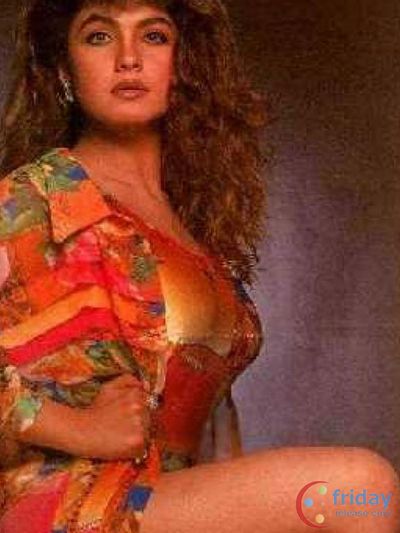 Pooja Bhatt Photo