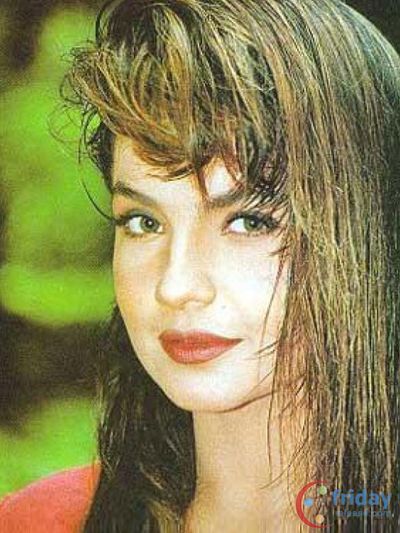 Pooja Bhatt Photo