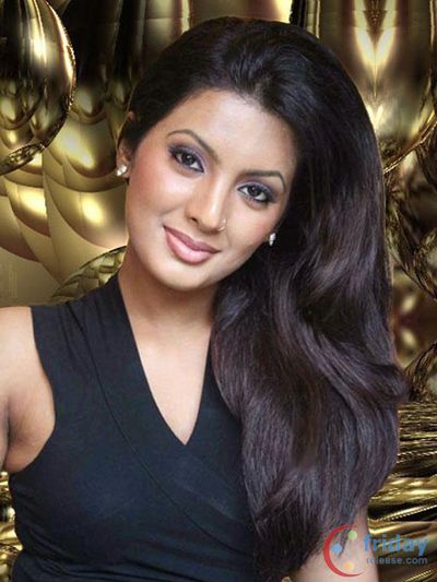 Geeta Basra Photo