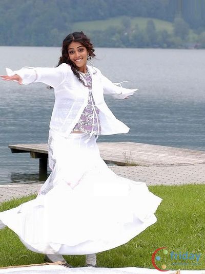 Genelia D'Souza Photo