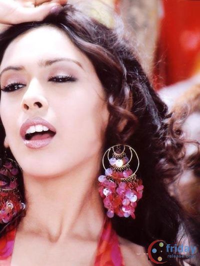 Hrishitaa Bhatt Photo