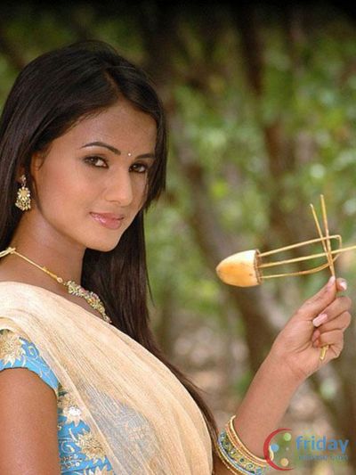 Sonal Chauhan Photo