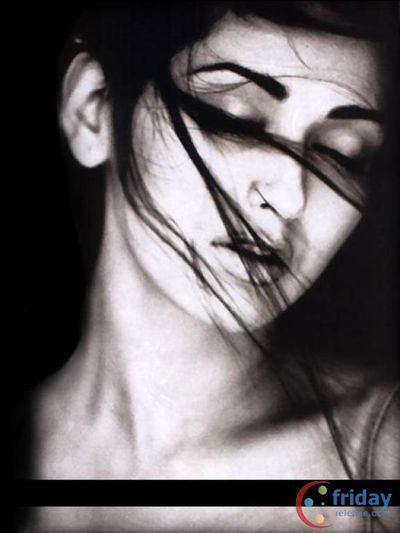 Sonali Bendre Photo