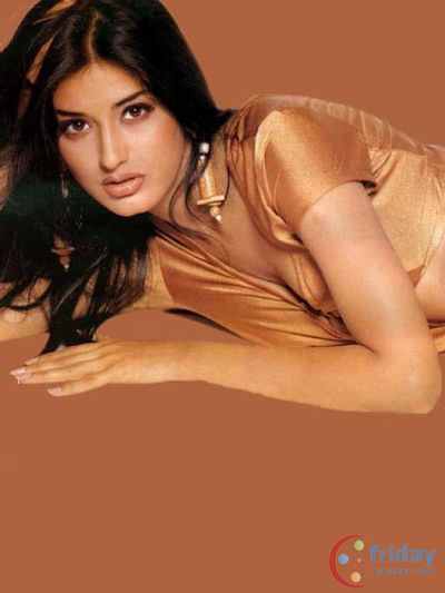 Sonali Bendre Photo