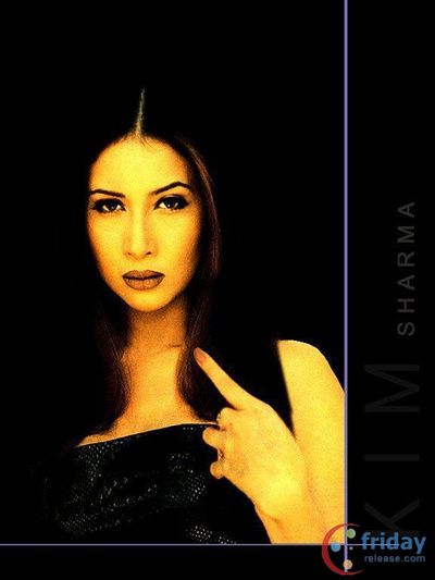 Kim Sharma Photo