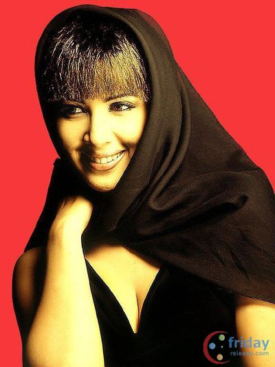 Kim Sharma Photo