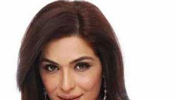 Meera thinking of remaking classic 'Pakeezah'.