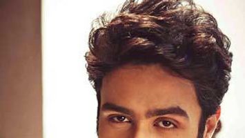 Adhyayan Suman conquers hearts of youth