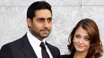 Aishwarya Rai marks comeback with Abhishek Bachchan in \'Happy Anniversary\'