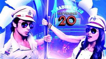 First Weekend Box Office Collection of \'Phata Poster Nikhla Hero\'