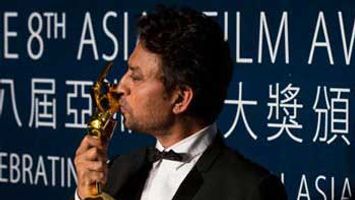 Irrfan Khan wins Best Actor Award at Asian Film Awards