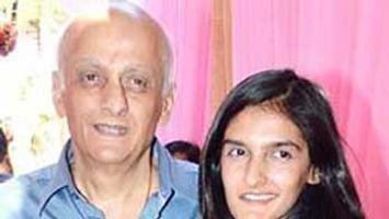 Mukesh Bhatt's daughter Sakshi turns a producer