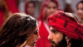 \'Ram-leela\' track \"Nagada Sang Dhol\" mints over 3 million views
