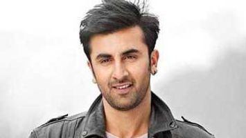 Ranbir Kapoor goes singing for \'Besharam\'